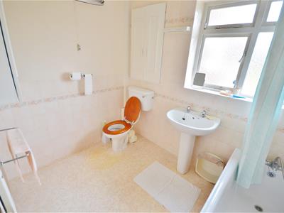 THREE PIECE BATHROOM SUITE